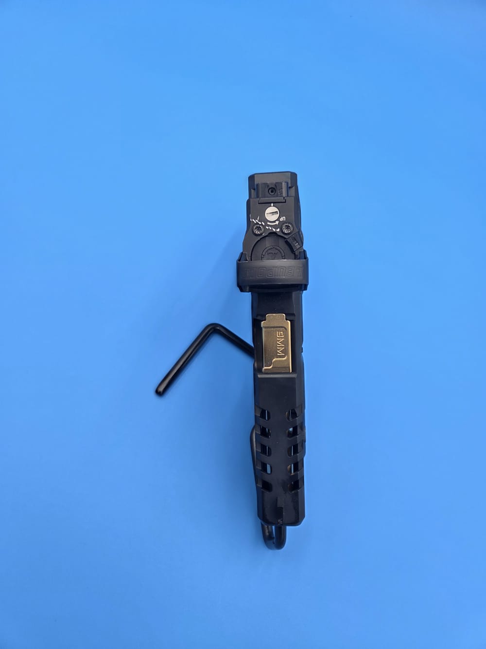 Glock 17 Gen 5 Zaffiri slide Delta Point Pro red dot-img-3
