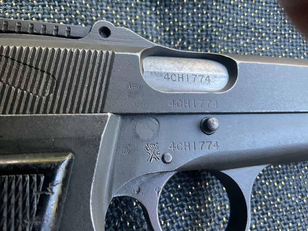 Canadian Inglis Browning Hi Power Chinese Contract Tangent Sight 9mm WWII-img-1