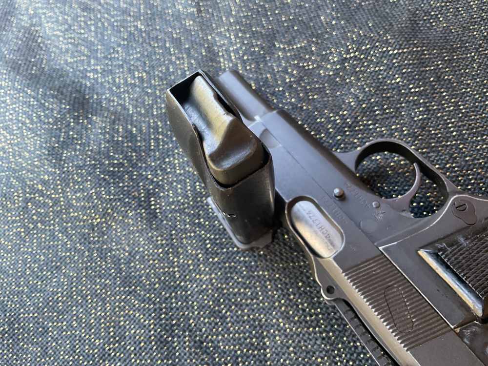 Canadian Inglis Browning Hi Power Chinese Contract Tangent Sight 9mm WWII-img-18