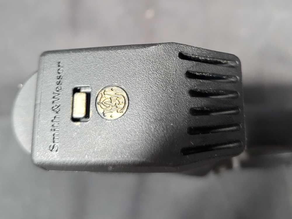 PENNY AUCTION SMITH & WESSON MODEL SW40F .40 S&W 15 RDS-img-15