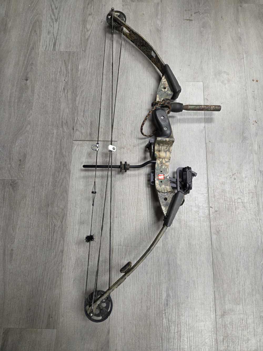 PSE Nova compound bow RH-img-0