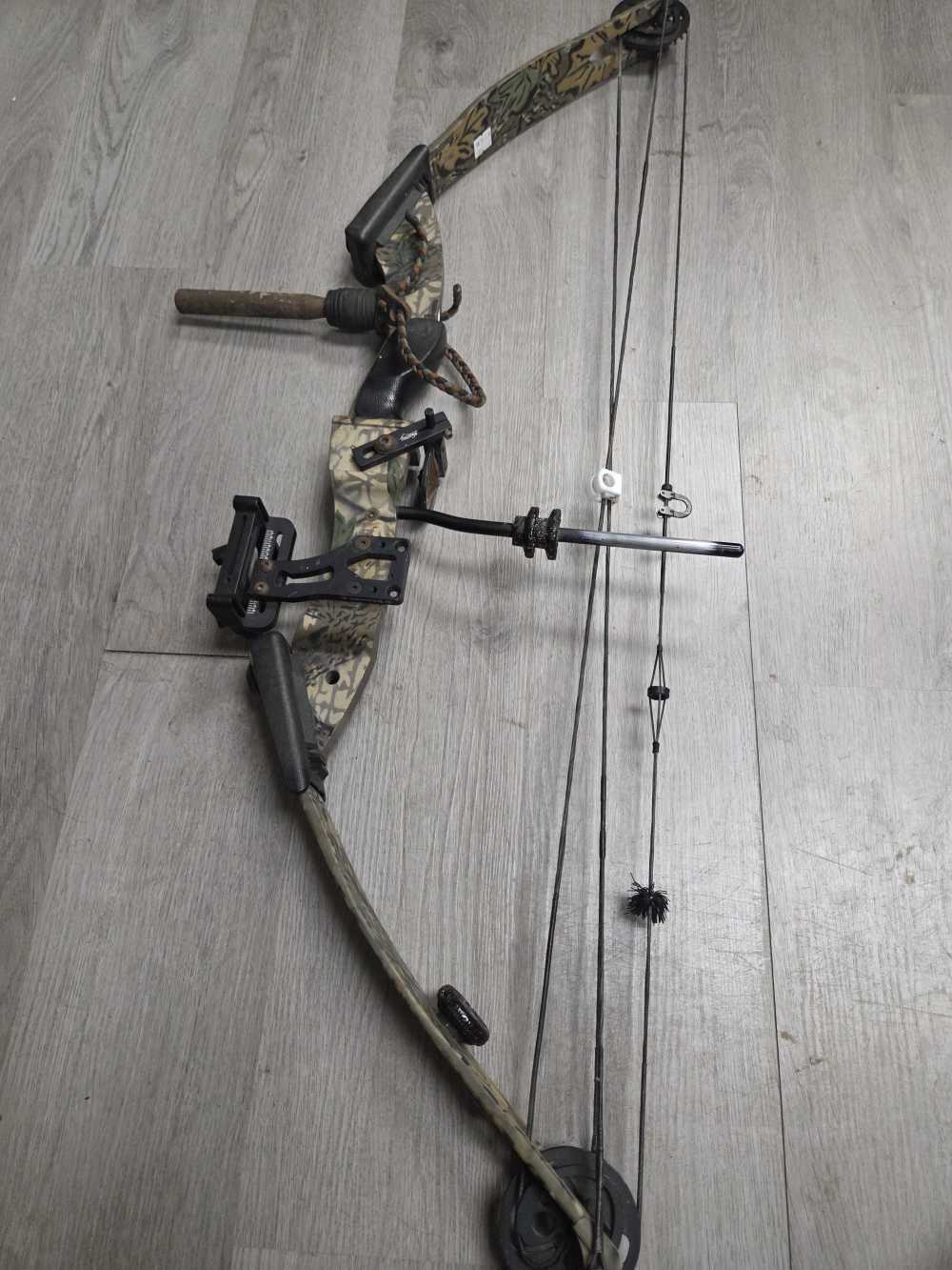 PSE Nova compound bow RH-img-4