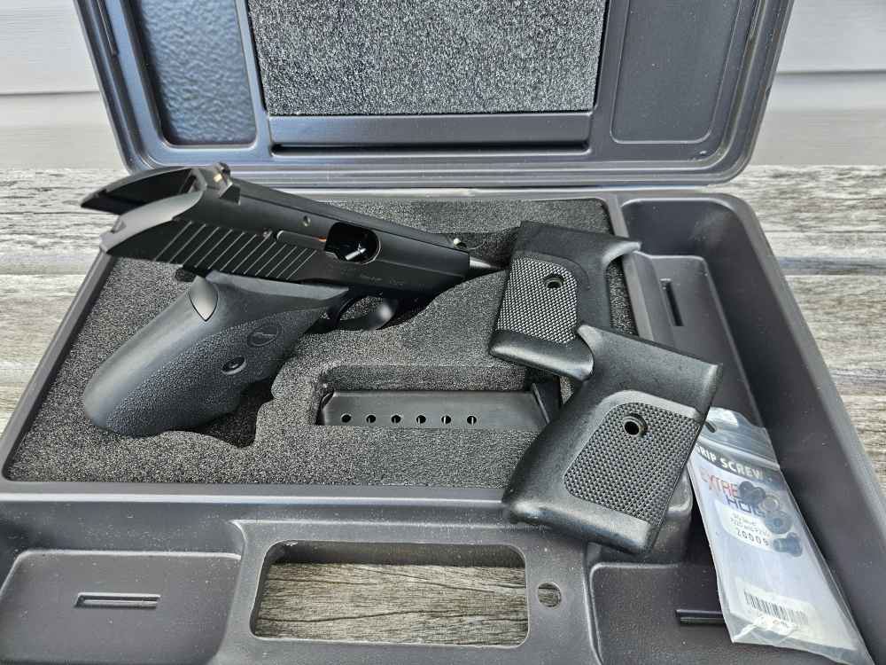 SIG SAUER P230 380 ACP-img-4