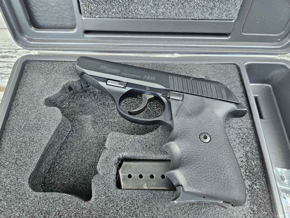 SIG SAUER P230 380 ACP-img-1