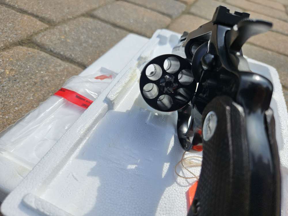 COLT DIAMONDBACK 38-img-7