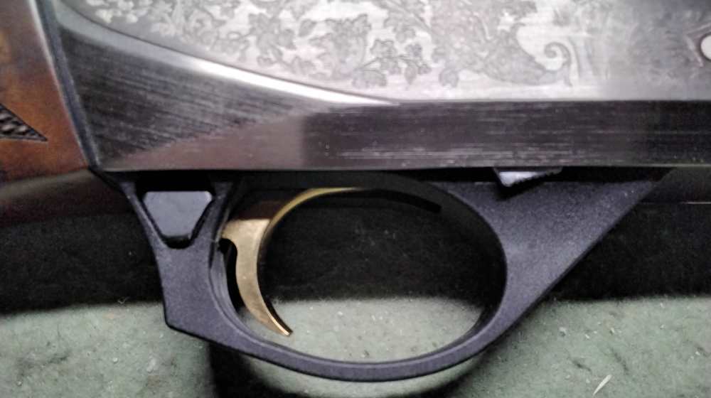 New Unfired Benelli Montefeltro Silver 12ga 28" Walnut SN MS12-10116L-img-16