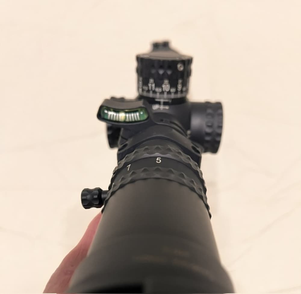Nightforce ATACR 5-25x56 F1 Digilum Tremor 3 w rings and Level-img-2