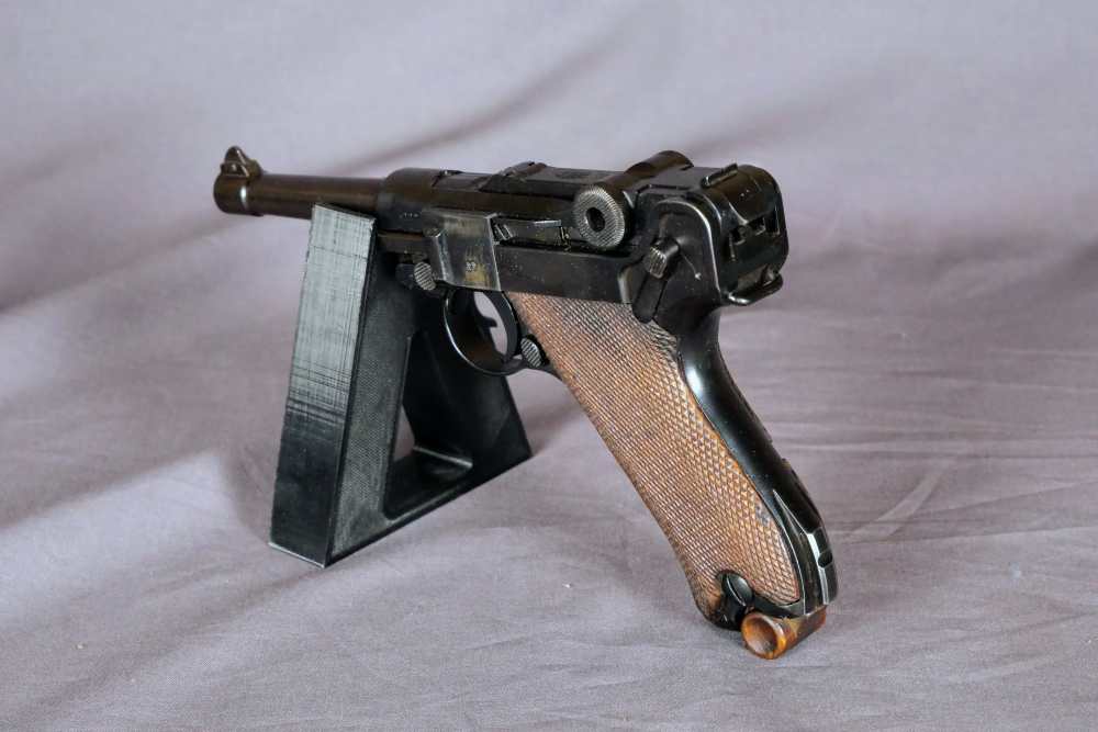 Luger P.08 9mm Luger - 1918 Dated Reichswehr Marked-img-2