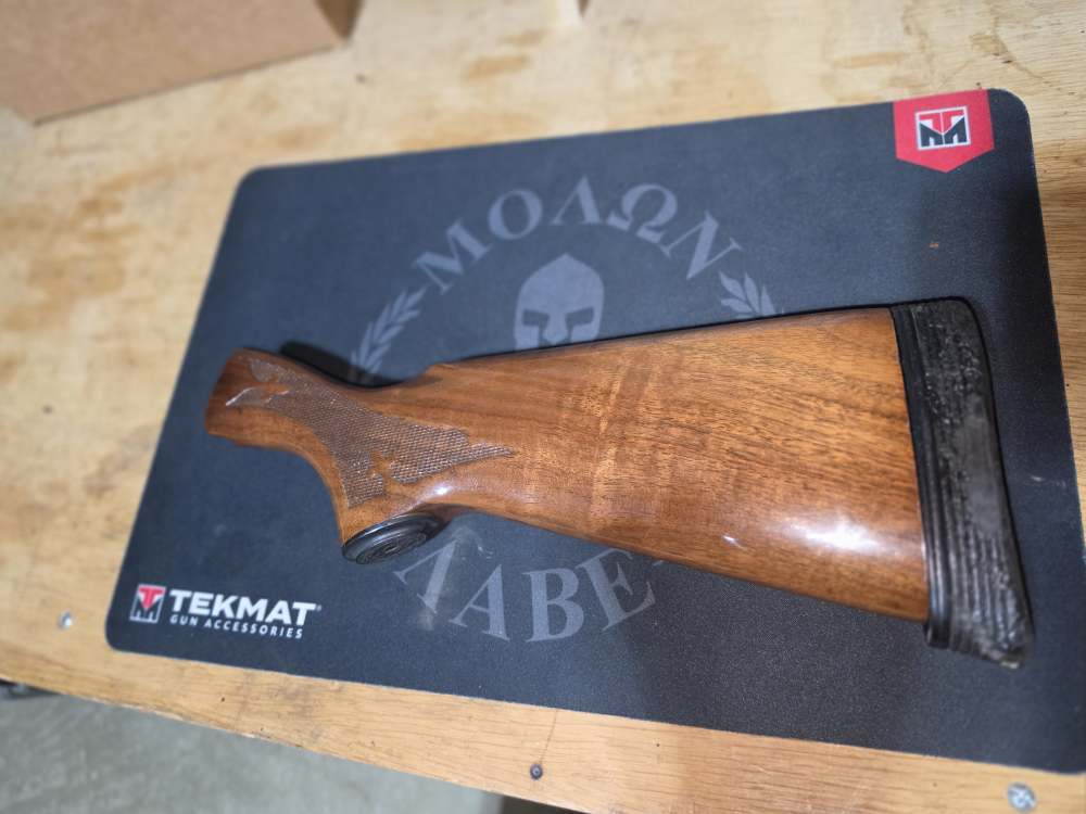 Remington 1100, 870 or 1187 field stock.-img-0