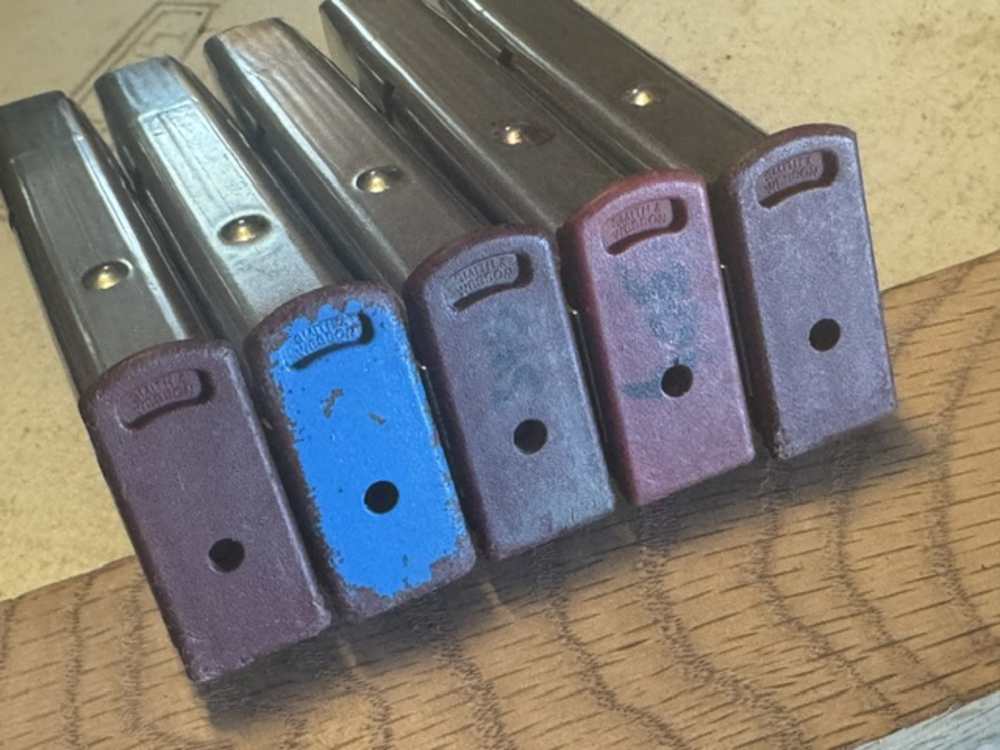 Lot of 10, S&W, 4006, 11 Round, 40S&W, Red Base, Magazines, Item P-636-img-17