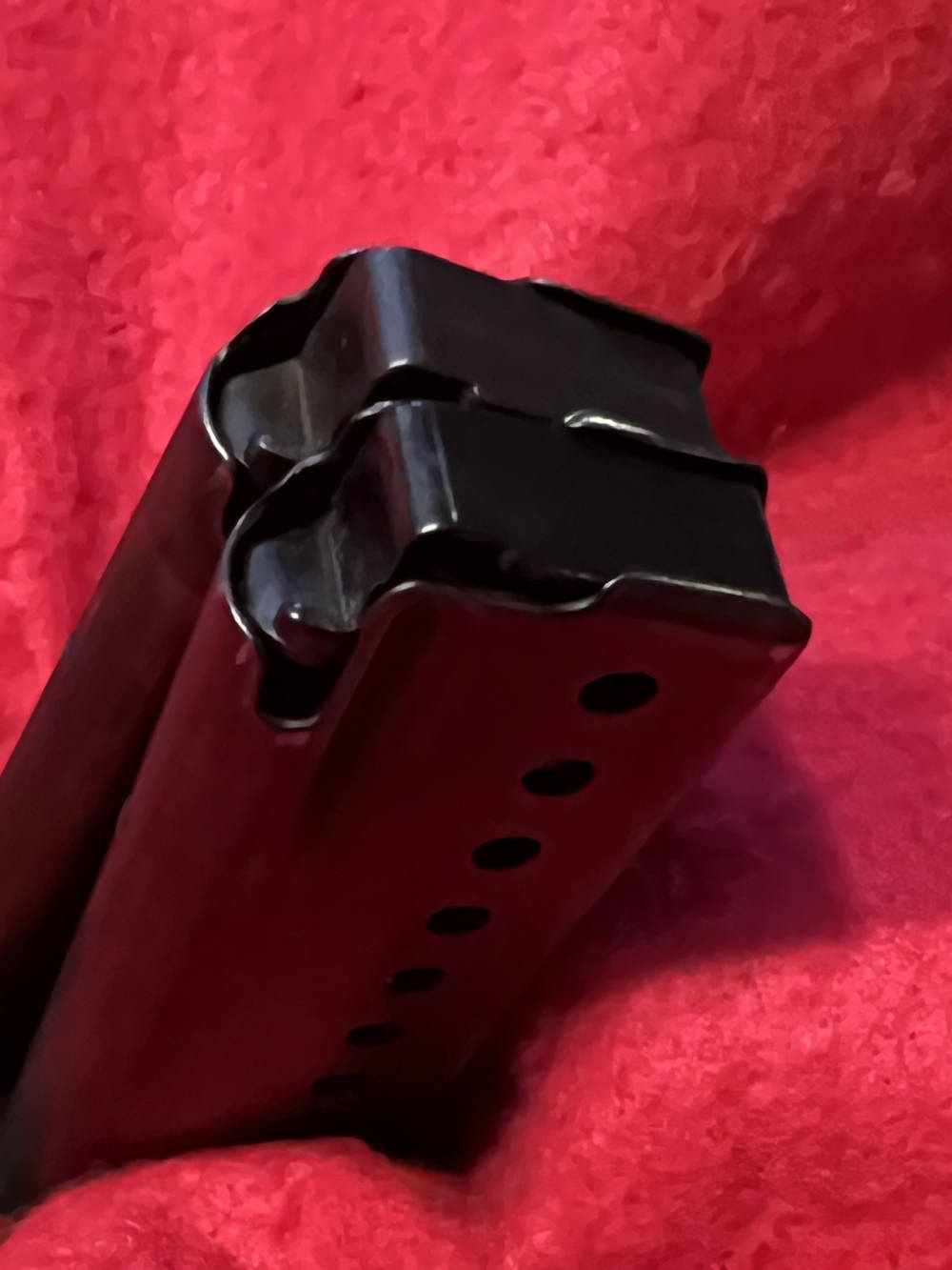 2 Sig P6 225 9 mm magazines  Original-img-3