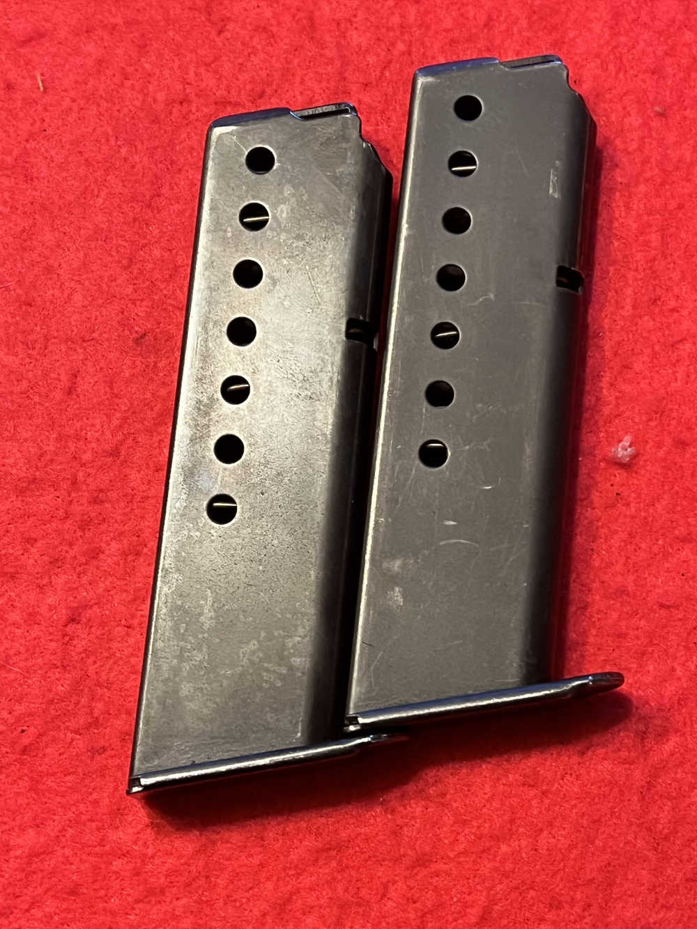 2 Sig P6 225 9 mm magazines  Original-img-0