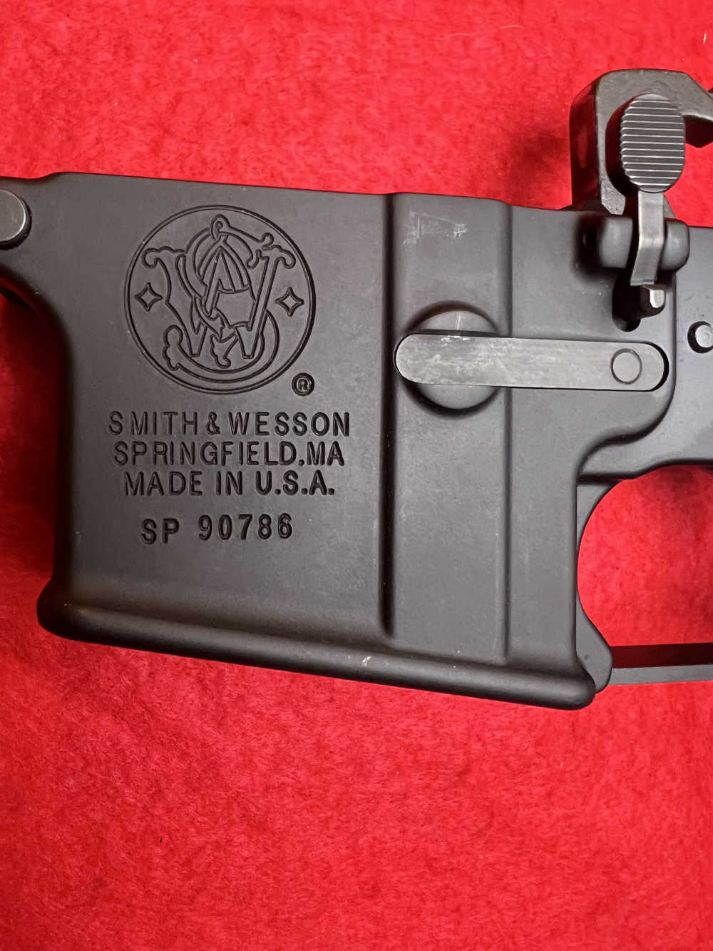 Smith and Wesson M&P AR 15 lower  5.56-img-2
