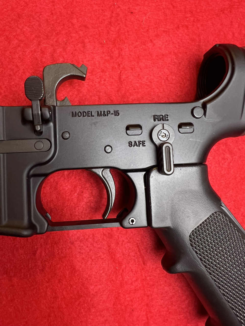 Smith and Wesson M&P AR 15 lower  5.56-img-3