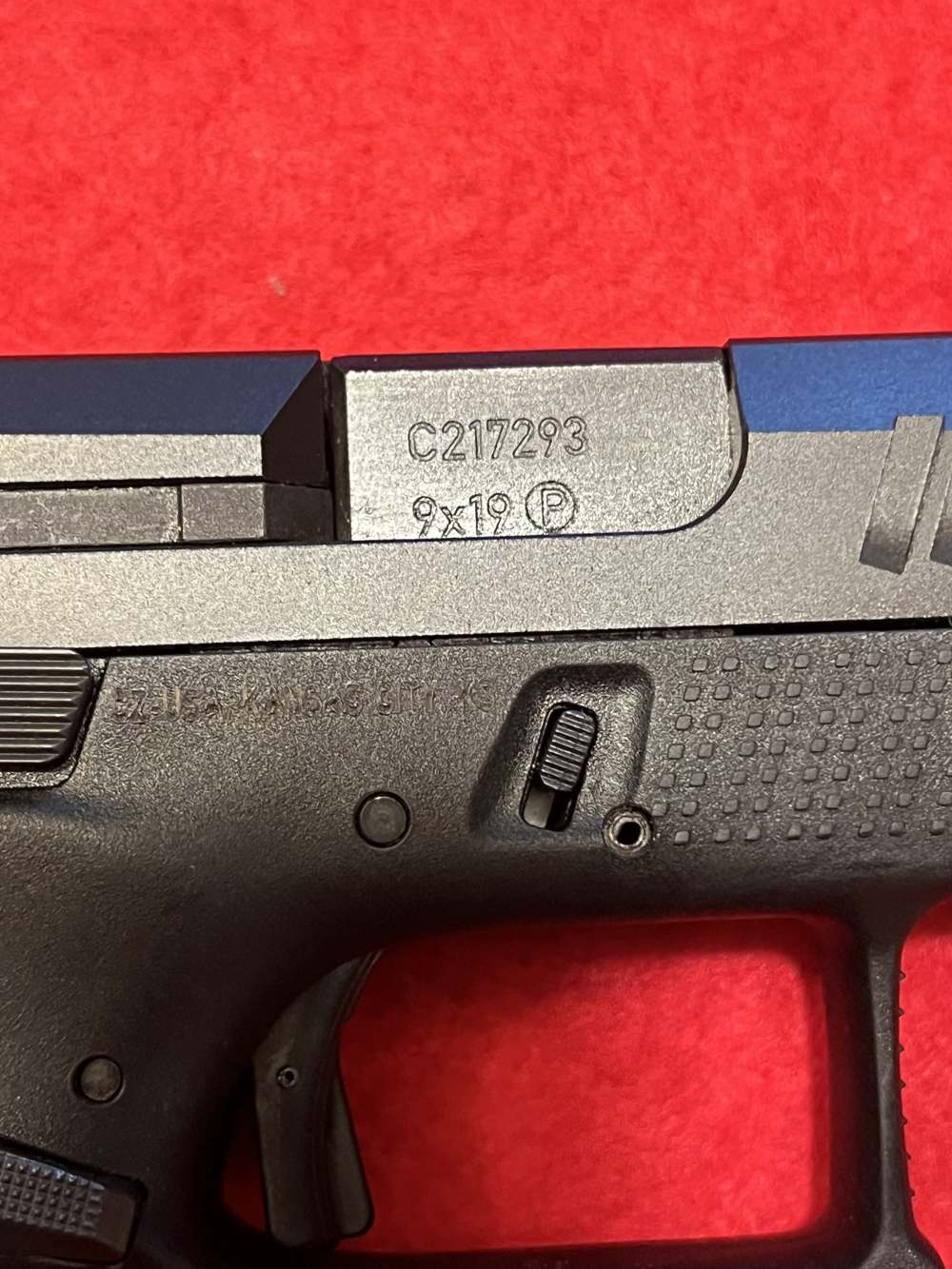 CZ P-10 C 9mm    P10-img-4