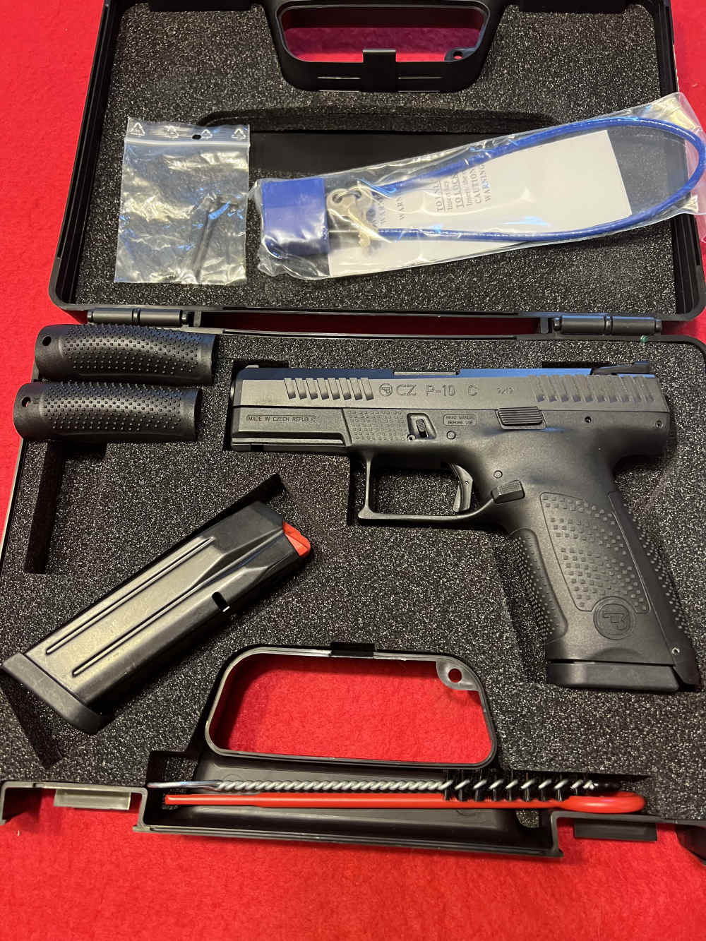 CZ P-10 C 9mm    P10-img-1