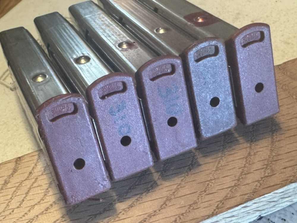 Lot of 5, S&W, 4006, 11 Round, 40S&W, Red Base, Magazines, Item P-637-img-8