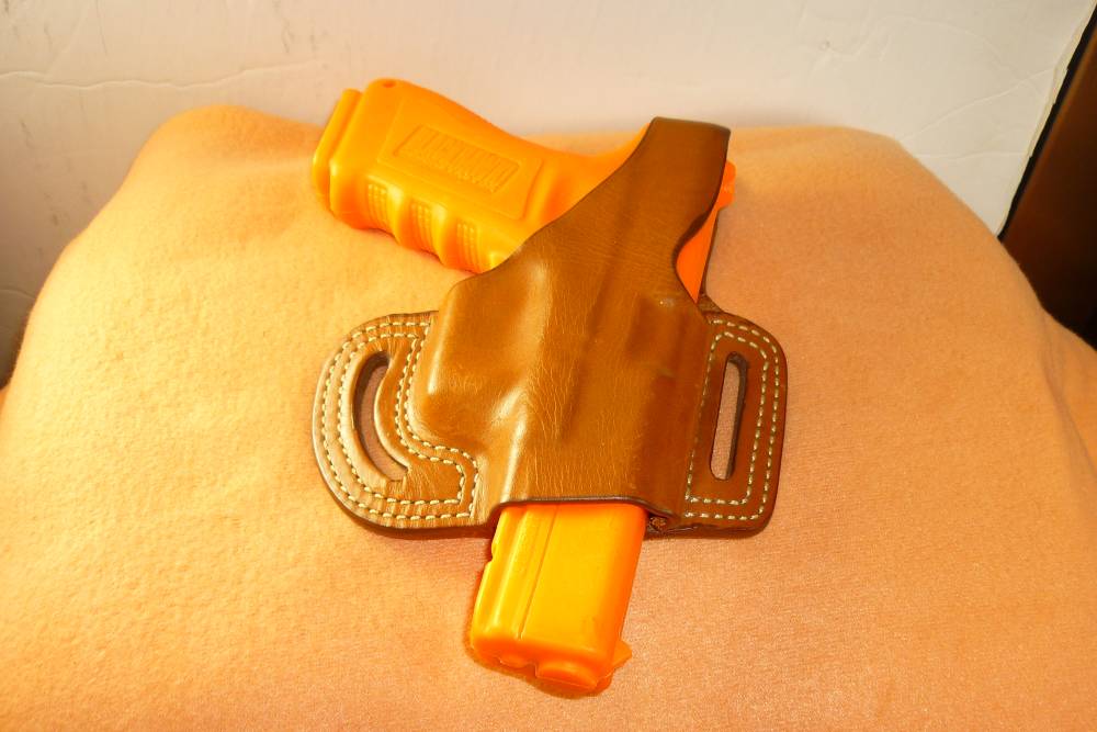 Glock 17 Gen 5 Blackhawk Belt slide holster TAN RH-img-3