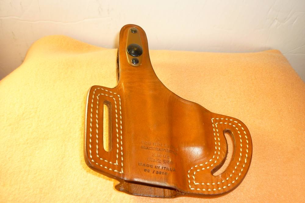 Glock 17 Gen 5 Blackhawk Belt slide holster TAN RH-img-1