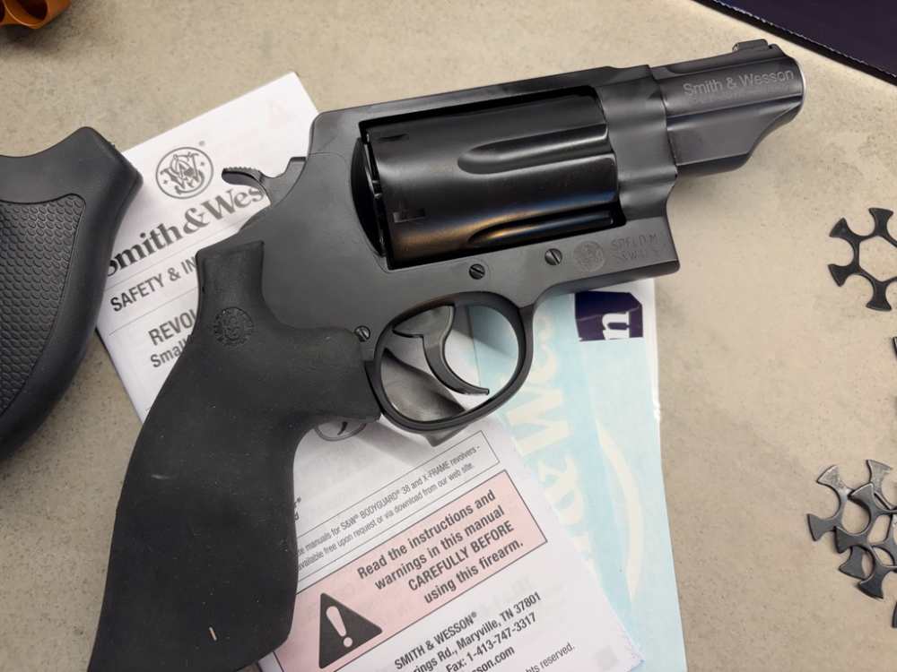 TEST FIRED BY SHOP, After grip change S&W Governor with 5 Speed loader plus-img-4