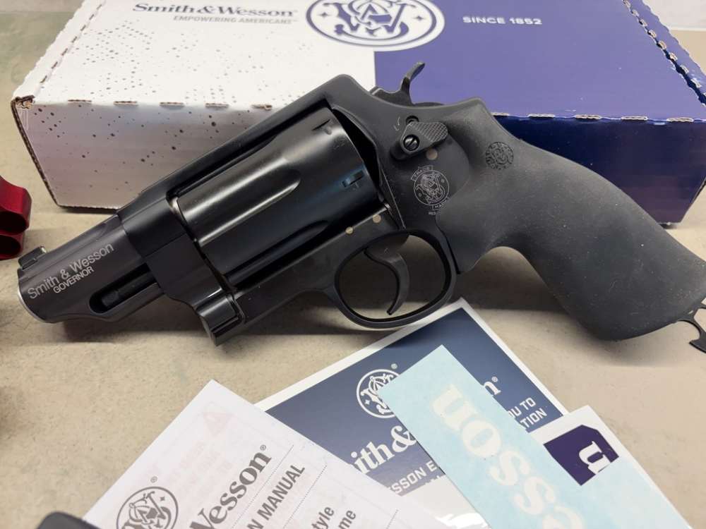 TEST FIRED BY SHOP, After grip change S&W Governor with 5 Speed loader plus-img-1