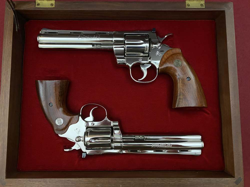 Ultra Rare Bank of Findlay Cased Set Nickel 6" Colt Python and Diamondback -img-2