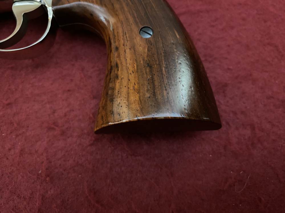 Ultra Rare Bank of Findlay Cased Set Nickel 6" Colt Python and Diamondback -img-38