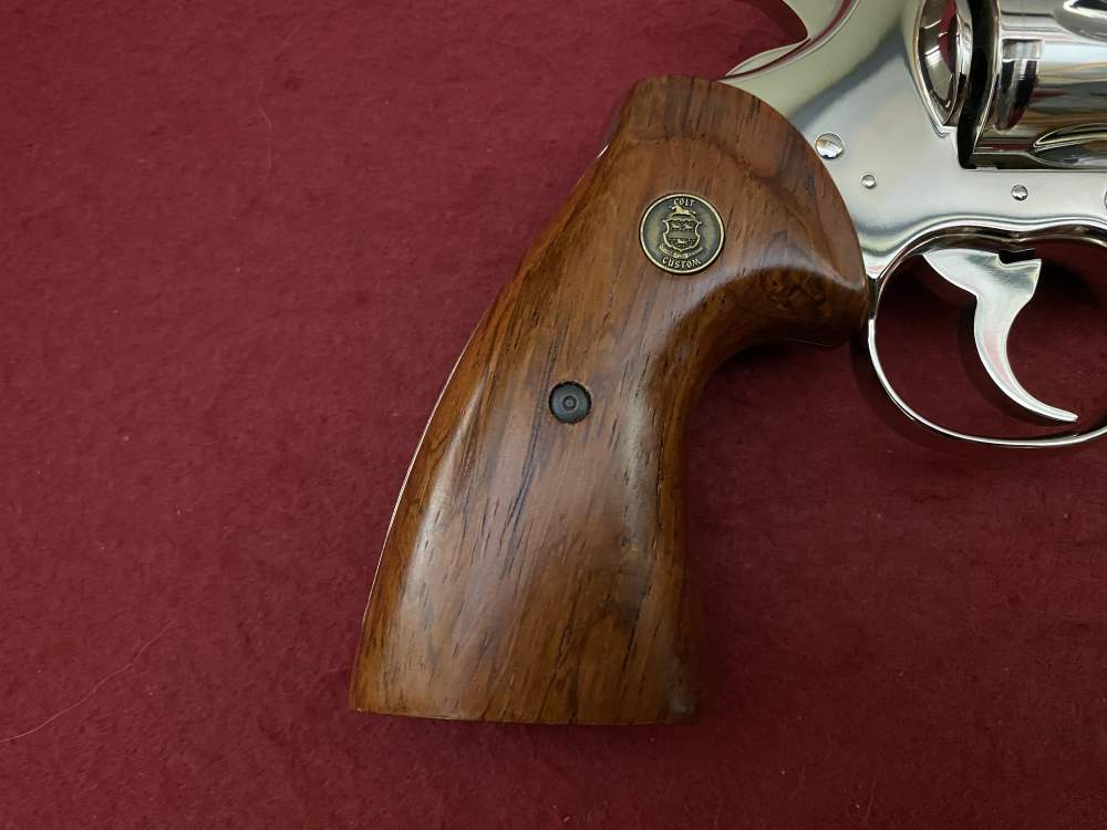 Ultra Rare Bank of Findlay Cased Set Nickel 6" Colt Python and Diamondback -img-97