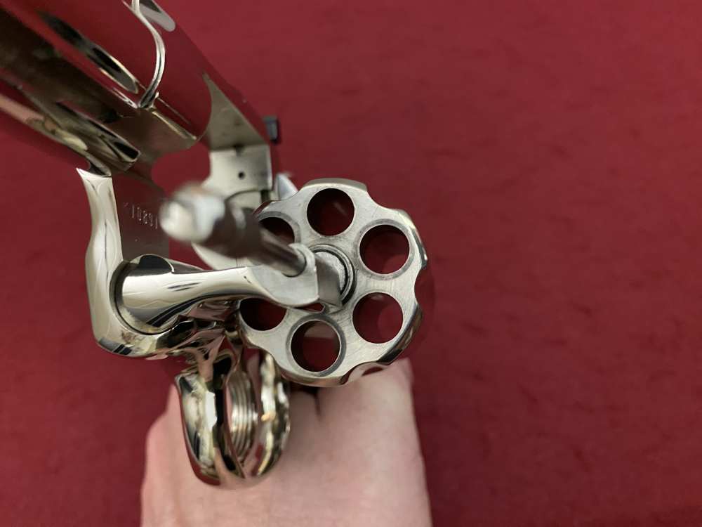 Ultra Rare Bank of Findlay Cased Set Nickel 6" Colt Python and Diamondback -img-167