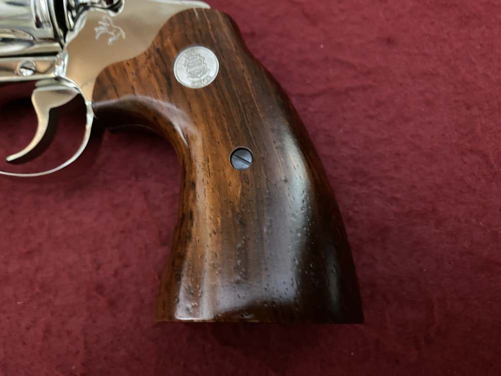 Ultra Rare Bank of Findlay Cased Set Nickel 6" Colt Python and Diamondback -img-37