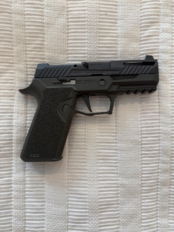 Sig P320 Carry, 9mm Aftermarket DPP optic slide with EXTRAS-img-3