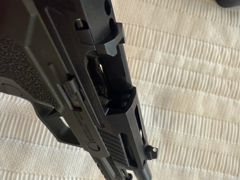 Sig P320 Carry, 9mm Aftermarket DPP optic slide with EXTRAS-img-6