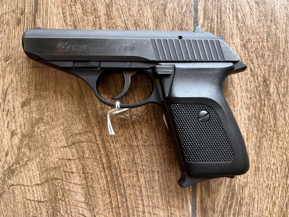 SIG Sauer P230 – .380 ACP / 9mm Kurz  2 Mags SN S148495-img-1