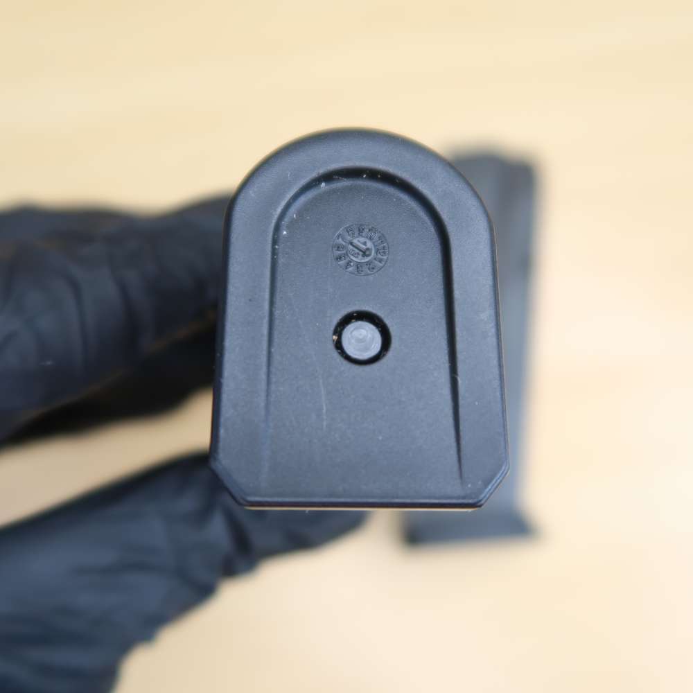 Sig Sauer Magazine P229-1 9mm 15 Round Factory Magazines Lot of 2-img-3