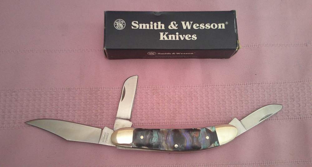 Rare Smith & Wesson  Cuttin Horse Abalone Handles 3 Blade Stockman Knife!-img-1
