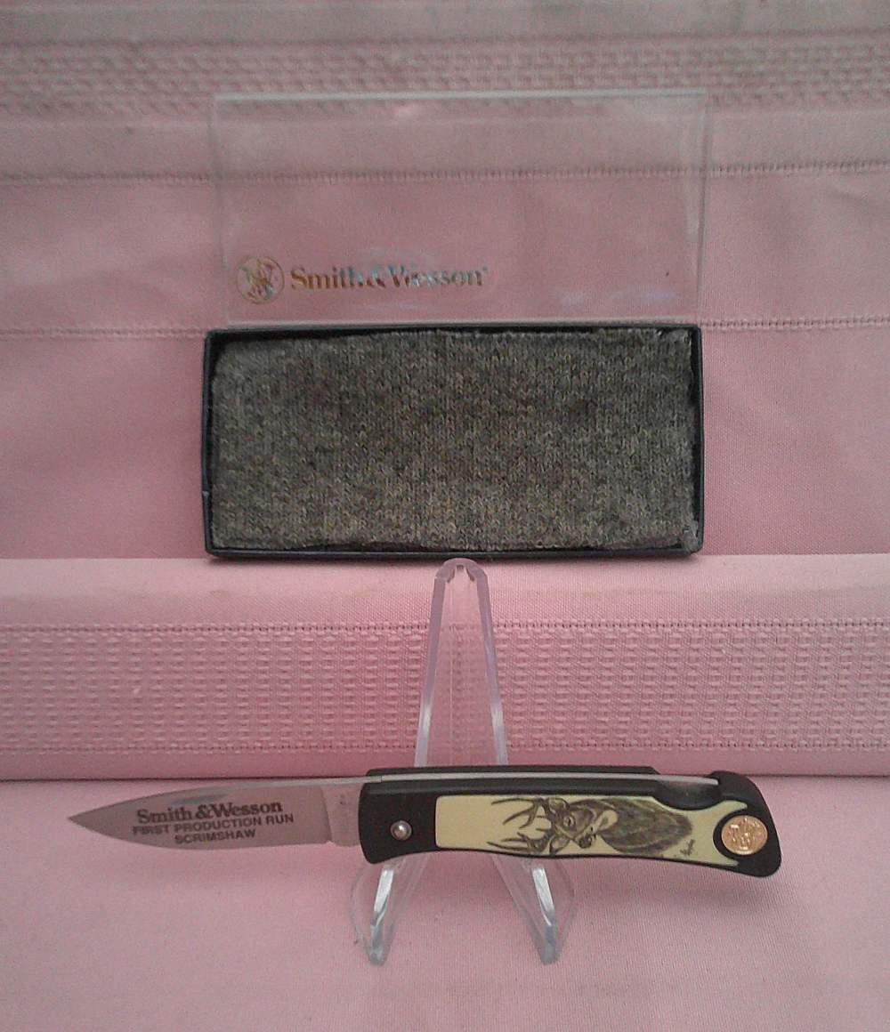 NIB Rare Smith & Wesson Pam Essex 1st Run SW320N DEER Scrimshaw Knife!-img-5