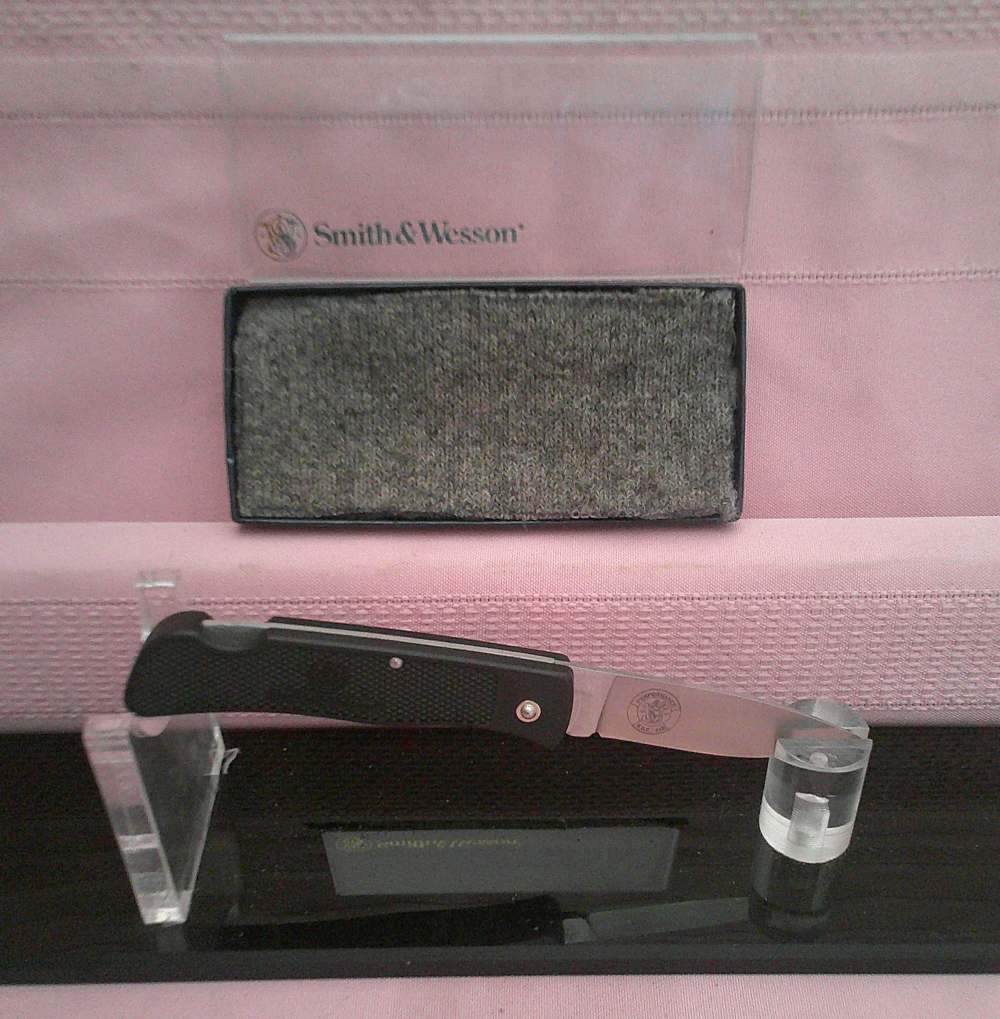 NIB Rare Smith & Wesson Pam Essex 1st Run SW320N DEER Scrimshaw Knife!-img-10