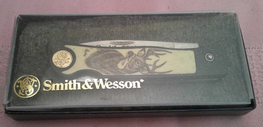 NIB Rare Smith & Wesson Pam Essex 1st Run SW320N DEER Scrimshaw Knife!-img-12