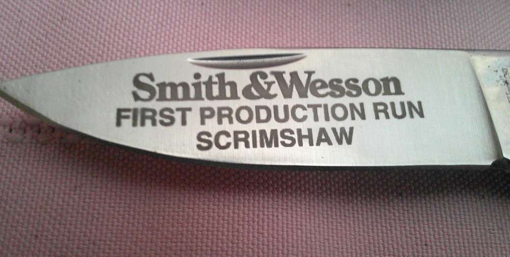 NIB Rare Smith & Wesson Pam Essex 1st Run SW320N DEER Scrimshaw Knife!-img-1