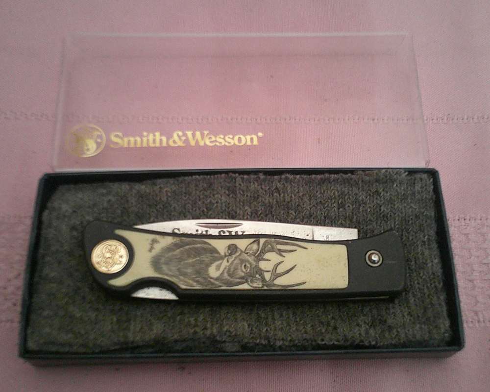 NIB Rare Smith & Wesson Pam Essex 1st Run SW320N DEER Scrimshaw Knife!-img-11
