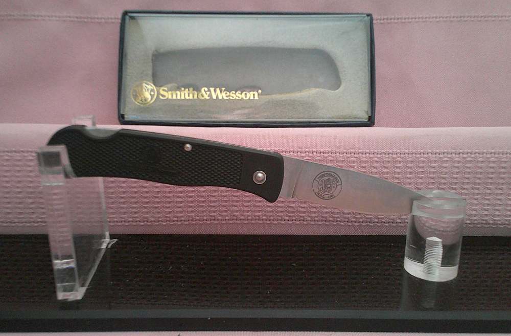 NIB Rare Smith & Wesson Pam Essex 1st Run Model 19 .357 Scrimshaw Knife!-img-2