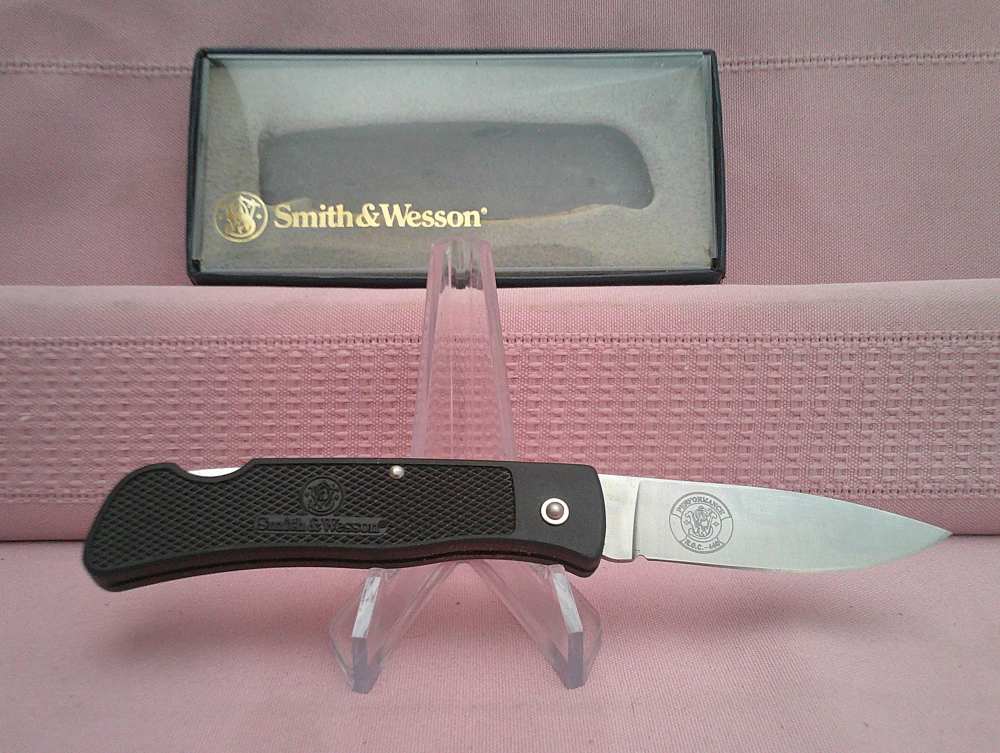 NIB Rare Smith & Wesson Pam Essex 1st Run Model 19 .357 Scrimshaw Knife!-img-10
