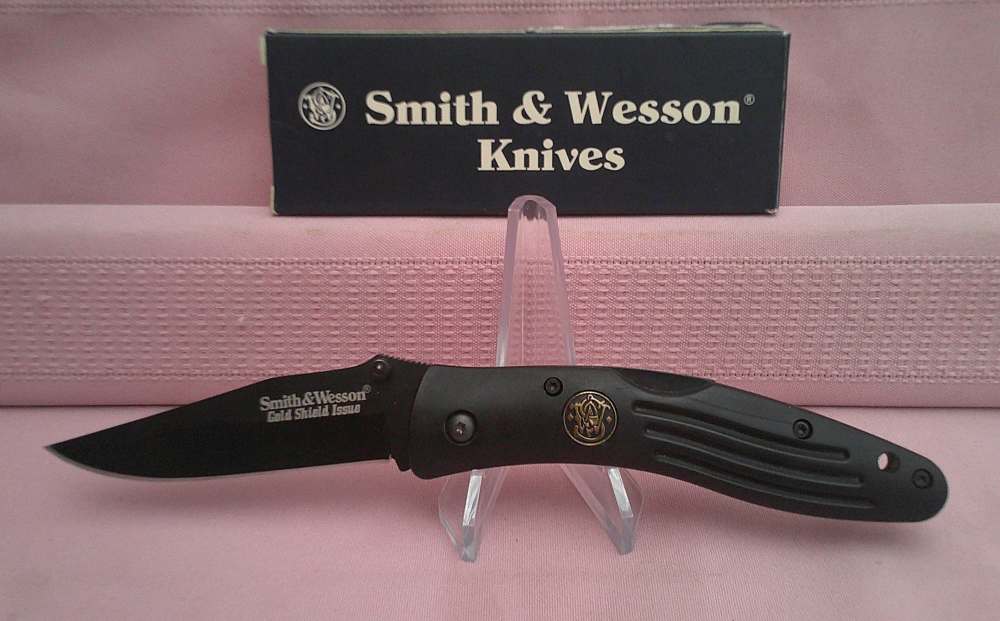 Rare NIB Smith & Wesson CH008B Cuttin' Horse Gold Shield Issue Knife!-img-3