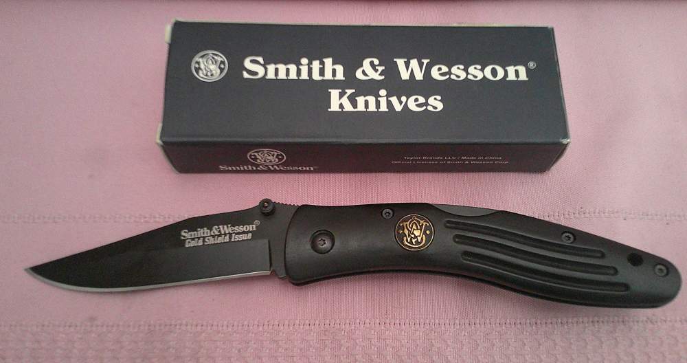 Rare NIB Smith & Wesson CH008B Cuttin' Horse Gold Shield Issue Knife!-img-4