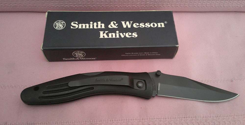 Rare NIB Smith & Wesson CH008B Cuttin' Horse Gold Shield Issue Knife!-img-5