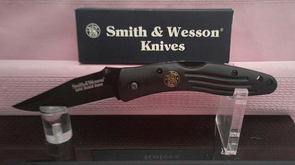 Rare NIB Smith & Wesson CH008B Cuttin' Horse Gold Shield Issue Knife!-img-10