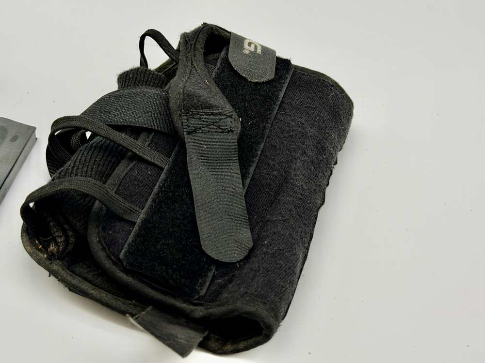 Raven Arms MP-25 25 ACP Pocket Pistol - Wood Grips, Mag, 6 Rds & 2 Holsters-img-17