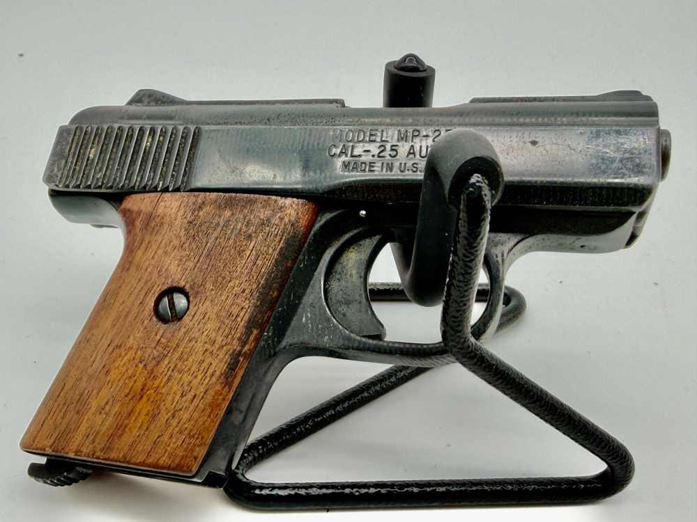 Raven Arms MP-25 25 ACP Pocket Pistol - Wood Grips, Mag, 6 Rds & 2 Holsters-img-9