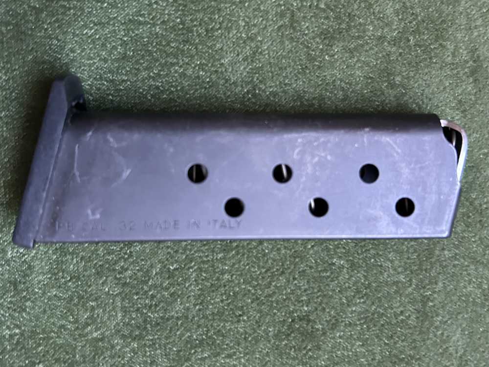Beretta Tomcat .32 ACP Magazine, OEM 32 Mag!-img-2