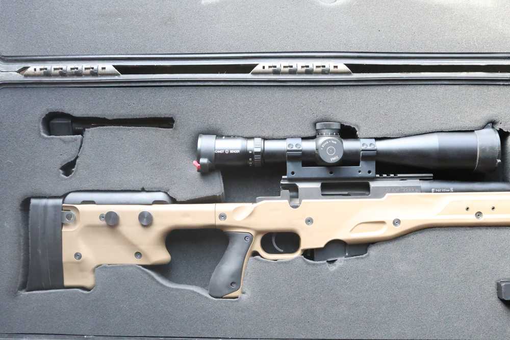 RARE Accuracy International AW with Schmidt Bender scope and extra barrel!-img-1